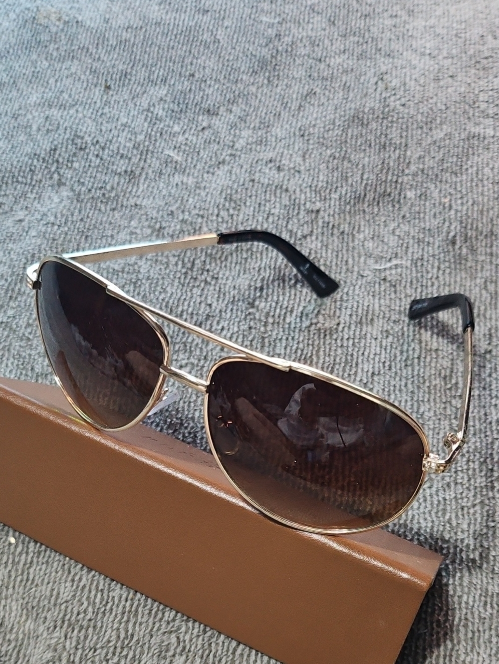 Jennifer Lopez Designer Gold Metal Aviator Sunglasses with Brown Lenses